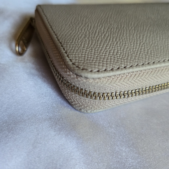 Furla Light Beige Zip-Around Leather Wallet - Picture 4 of 12